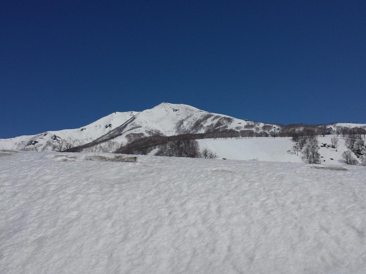 Annupuri Mountain View Lodge Нісеко Екстер'єр фото